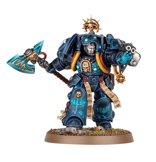 Warhammer 40,000 Space Marines Librarian in terminator armour