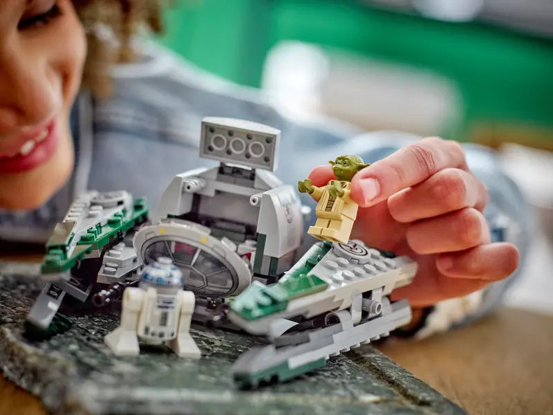 Yoda's Jedi Starfighter™