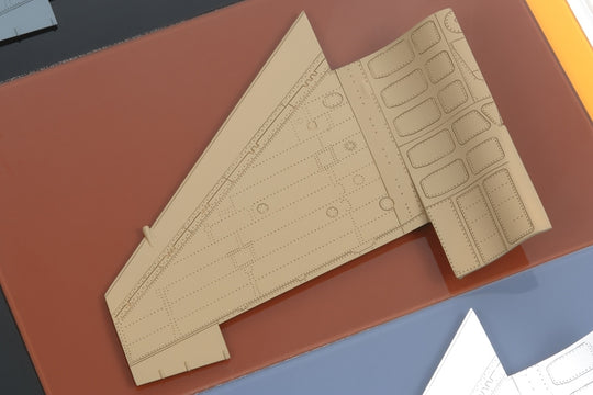 PANEL LINE ACCENT COLOR BROWN